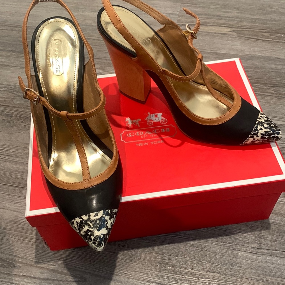 Coach 8.5 M Heels - Used